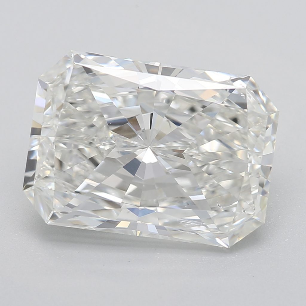 Radiant cut diamond F SI2 3.00 RECTENGULAR