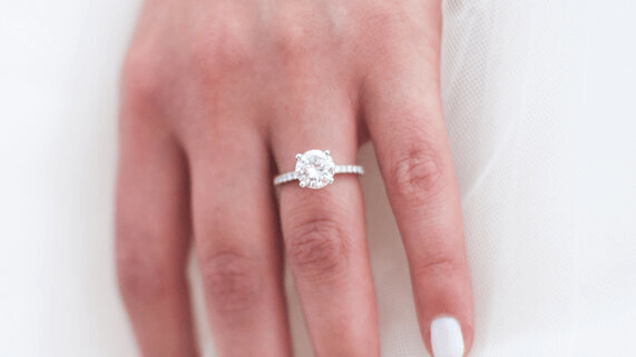 The Ultimate Guide to Pavé Diamond Engagement Rings