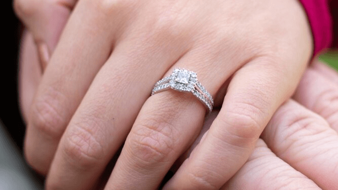 The Secret to Dazzling Split Shank Engagement Ring Settings!