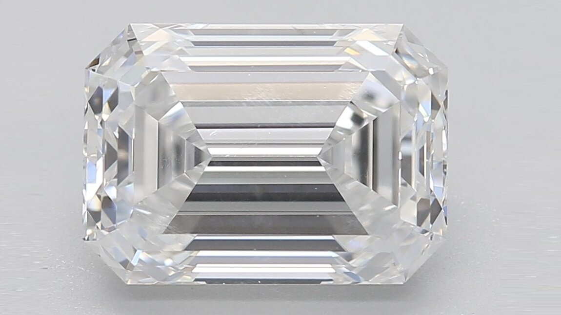 Emerald cut diamond