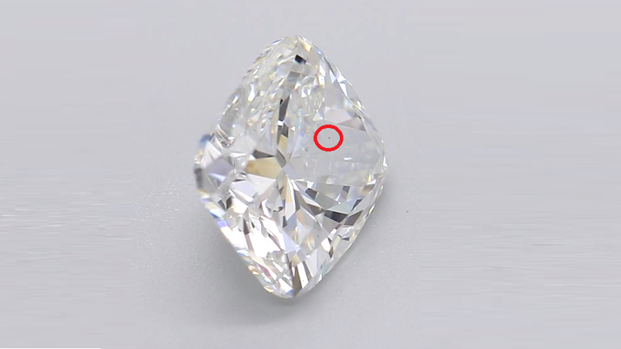 Cushion cut diamond vs1 side with mark