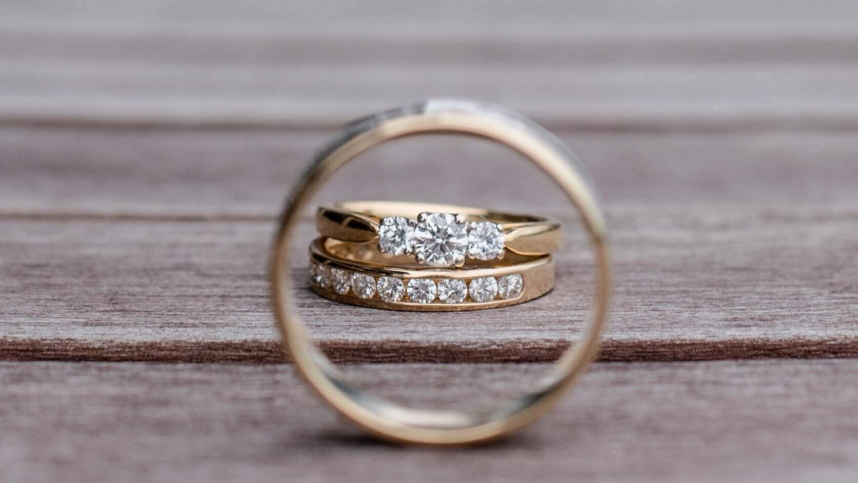 round 3 stone diamond ring and wedding ring - Engagement Ring 101 The Different Types of Ring Settings