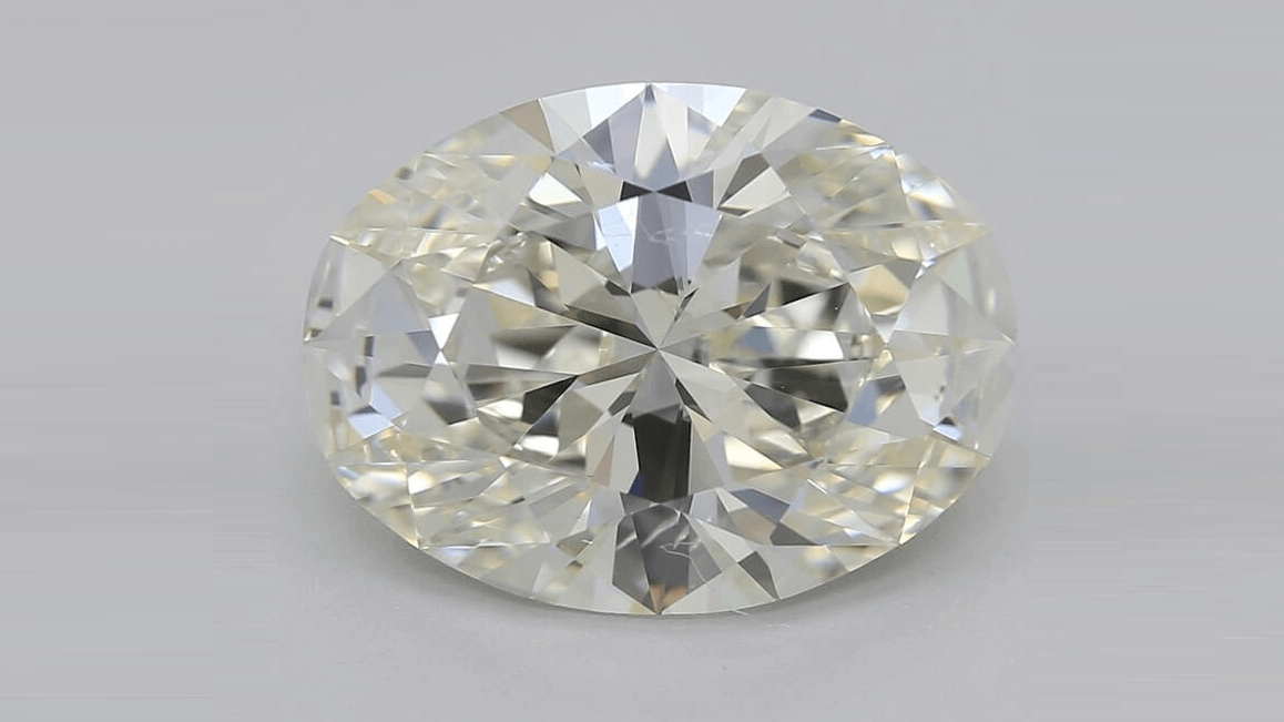 J color oval diamond