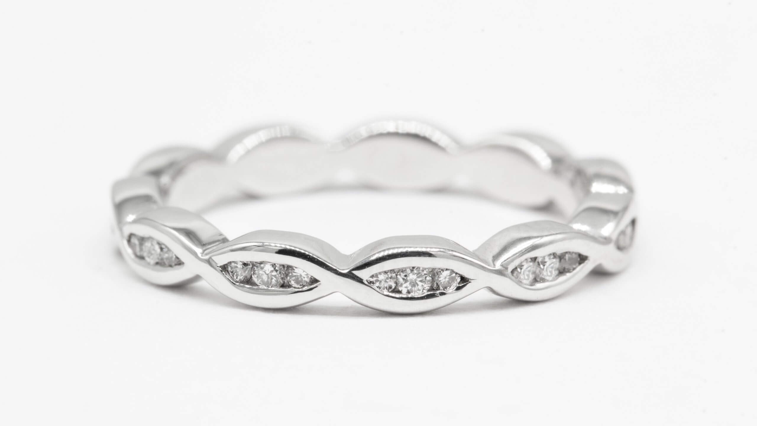 round diamond bracelet 